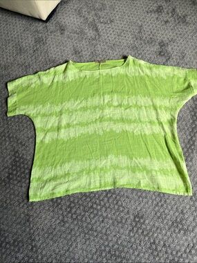 Beyond Capri Linen Tie-Dye Short Sleeve Top